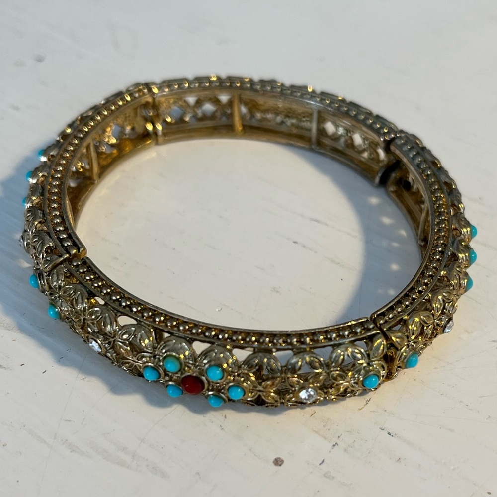 Elegant Gold and Turquoise Bracelet